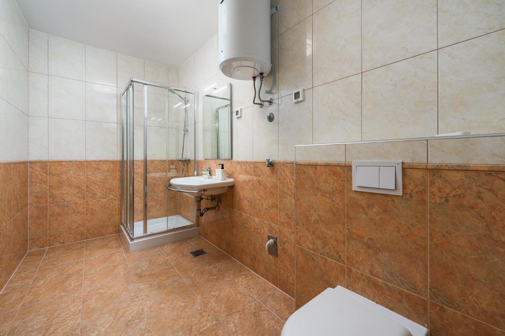 Rotonda Inn Novigrad Novigrad Istria المظهر الخارجي الصورة