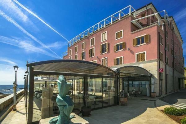Rotonda Inn Novigrad Novigrad Istria المظهر الخارجي الصورة