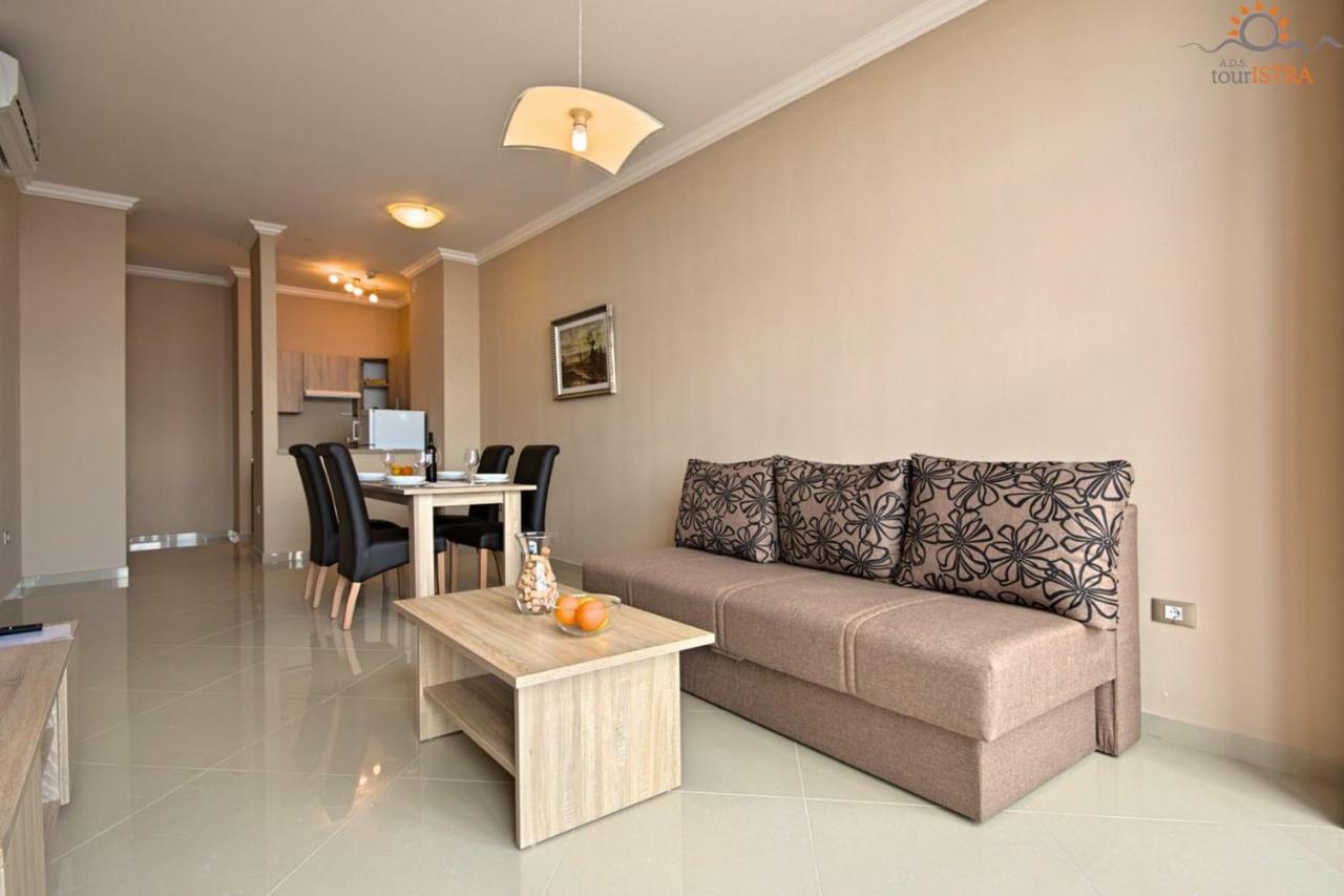 Rotonda Inn Novigrad Novigrad Istria المظهر الخارجي الصورة