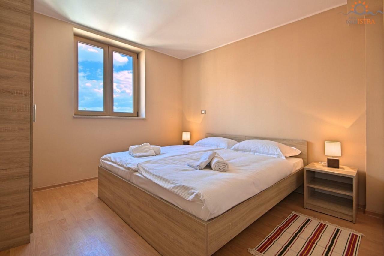 Rotonda Inn Novigrad Novigrad Istria المظهر الخارجي الصورة