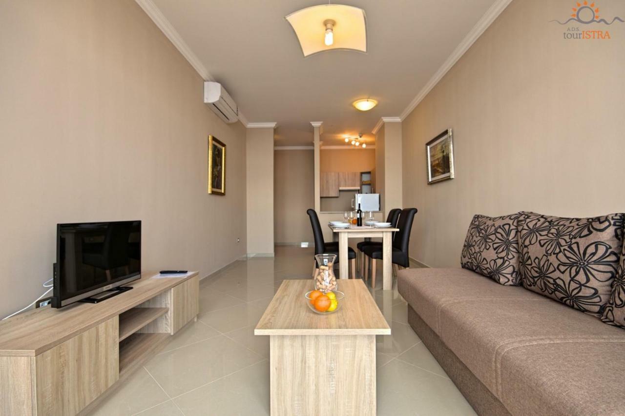 Rotonda Inn Novigrad Novigrad Istria المظهر الخارجي الصورة
