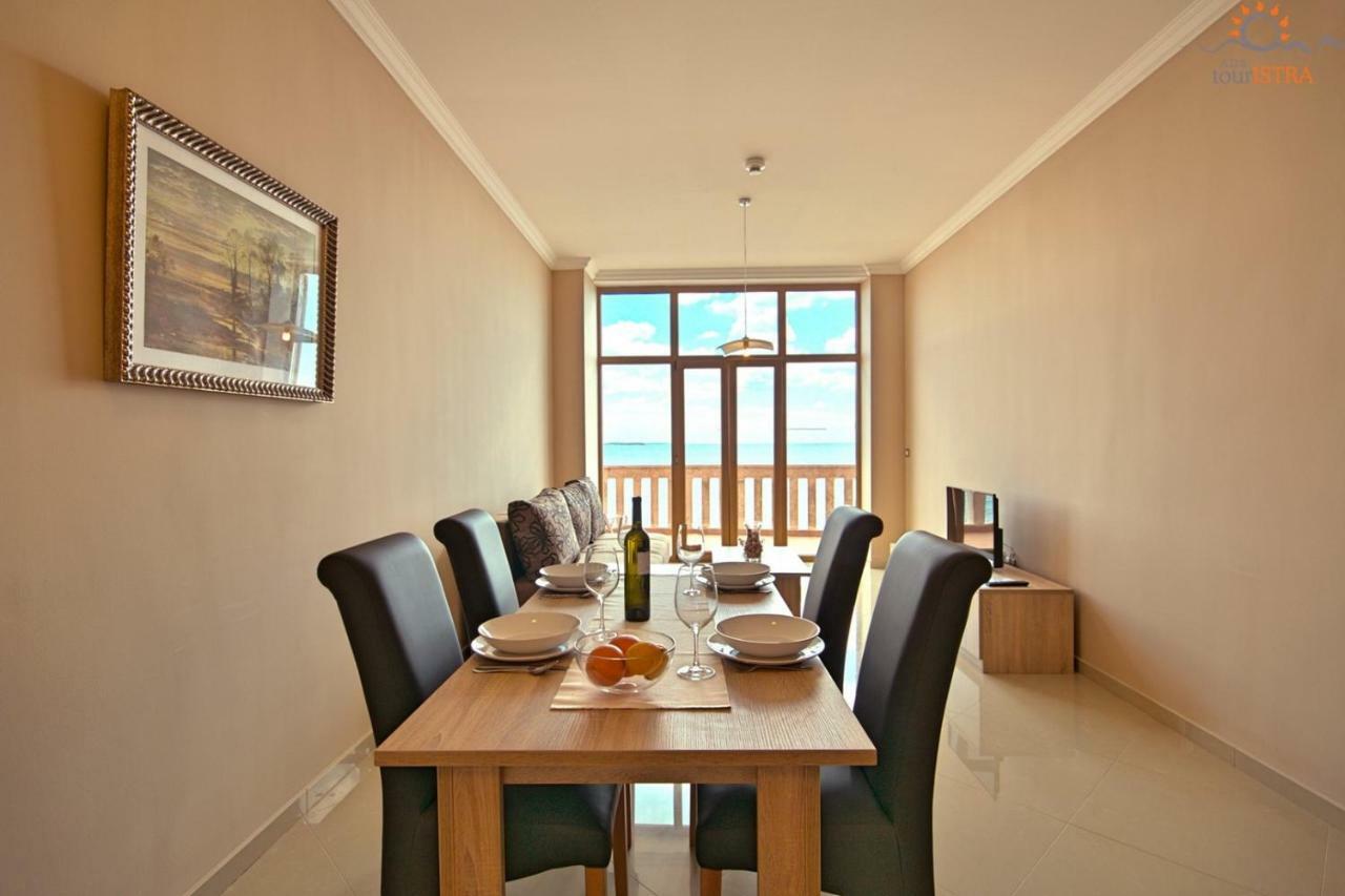Rotonda Inn Novigrad Novigrad Istria المظهر الخارجي الصورة