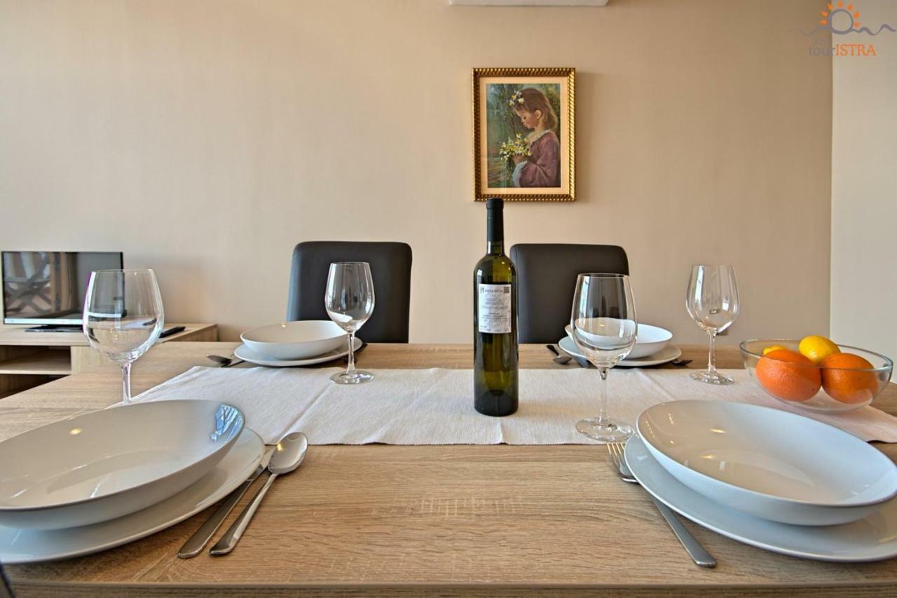 Rotonda Inn Novigrad Novigrad Istria المظهر الخارجي الصورة