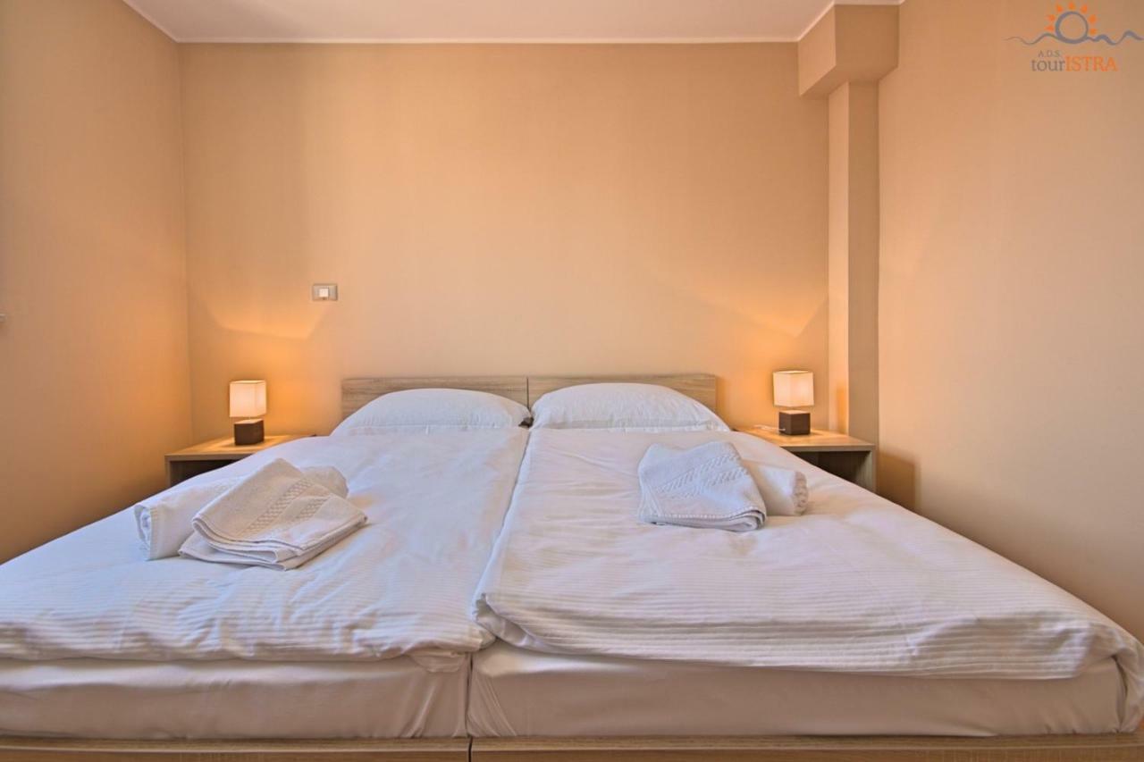 Rotonda Inn Novigrad Novigrad Istria المظهر الخارجي الصورة