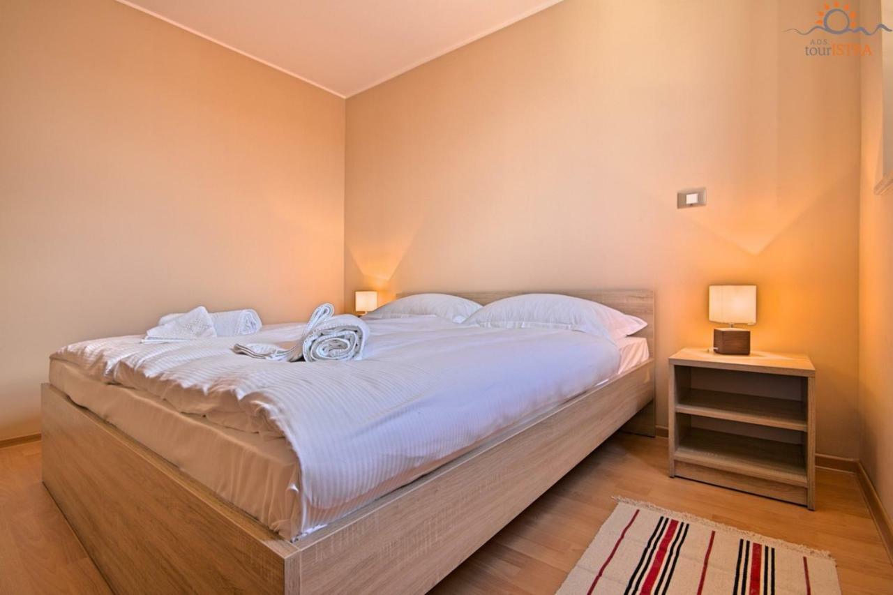 Rotonda Inn Novigrad Novigrad Istria المظهر الخارجي الصورة