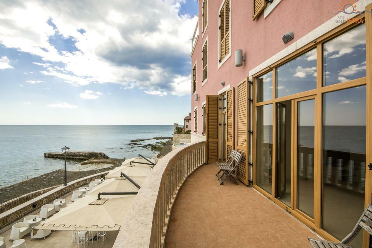 Rotonda Inn Novigrad Novigrad Istria المظهر الخارجي الصورة